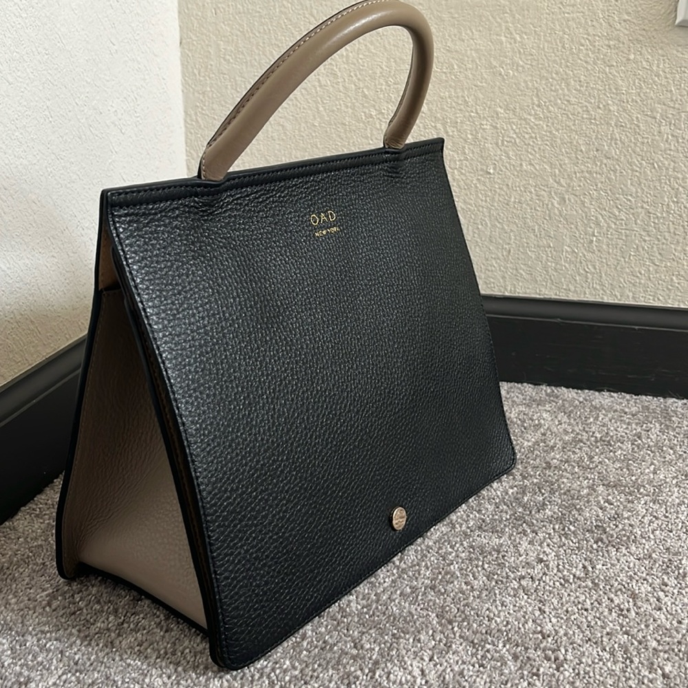 OAD Prism Convertible Satchel with crossbody strap - EUC!